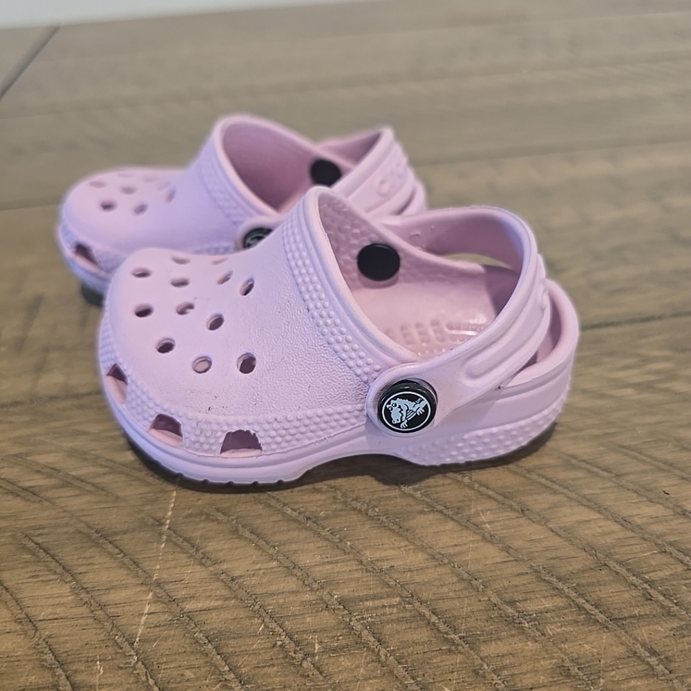 Toddler Baby Crocs Light Pink Size 2-3